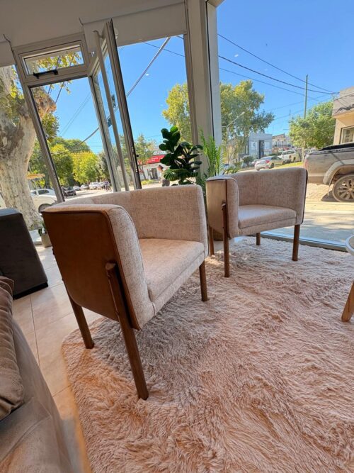 Sillon individual beige con cuero