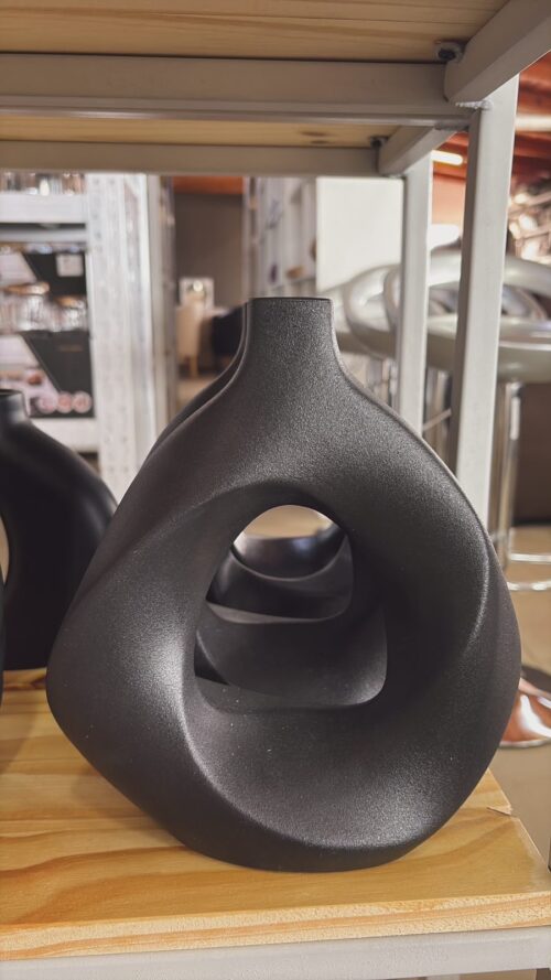 A902 jarrón solne negro